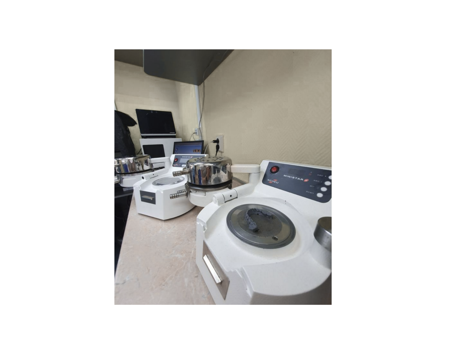 Thermoformeuses et production réelle d'aligneurs